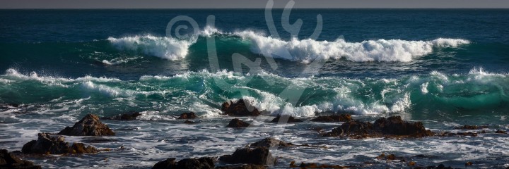NEW ZEALAND Breakers, Cape Palliser